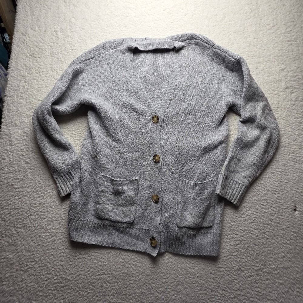 No Boundaries Cardigan Sweater Womens Medium Gray V Neck Button Pockets Knit